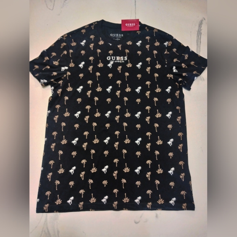 GUESS T-shirt